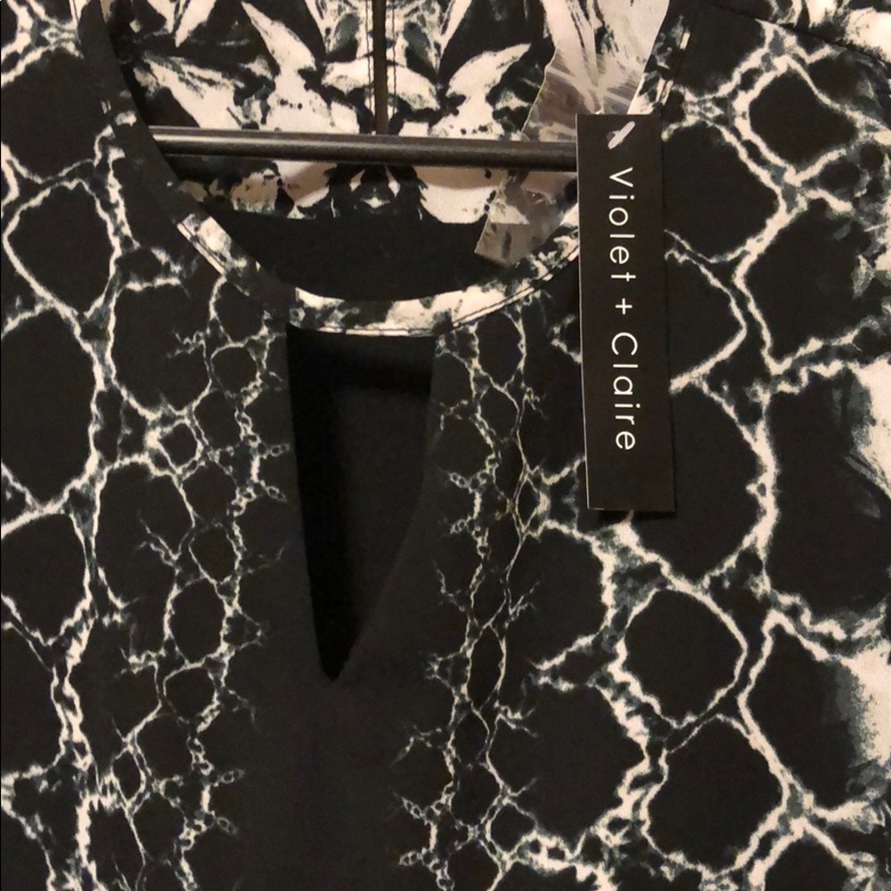 Top - Picture 2 of 2